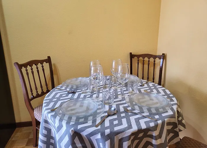 Valencia De Don Juan * Valencia de Don Juan